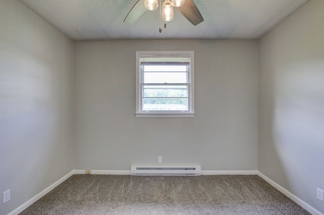 120 Tandy Dr, Clarksville, TN 37042