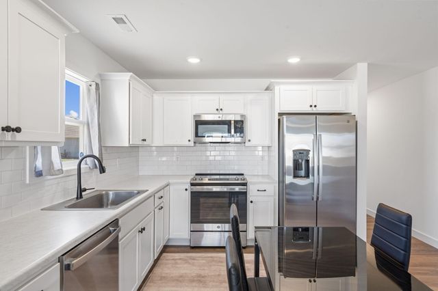 2601 FRAZIER LP, Columbia, MO 65202