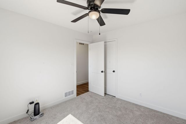 2601 FRAZIER LP, Columbia, MO 65202