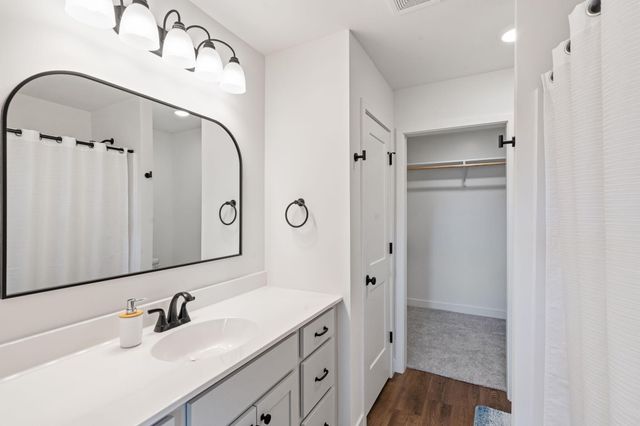 2601 FRAZIER LP, Columbia, MO 65202