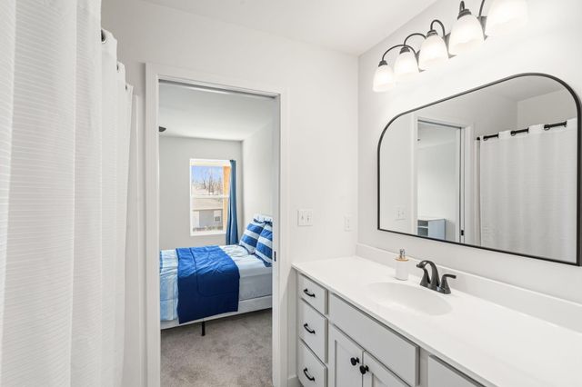 2601 FRAZIER LP, Columbia, MO 65202