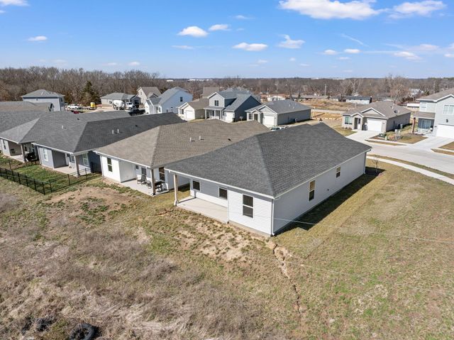 2601 FRAZIER LP, Columbia, MO 65202