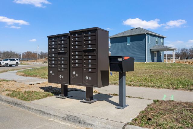 2601 FRAZIER LP, Columbia, MO 65202