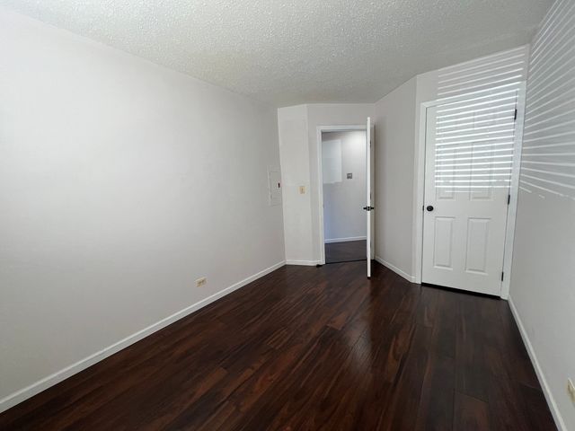 8 Echo Court 2, Vernon Hills, IL 60061