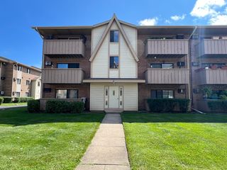 8 Echo Court 2, Vernon Hills, IL 60061