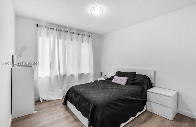 1735 NE 147th St 1735, Miami, FL 33181