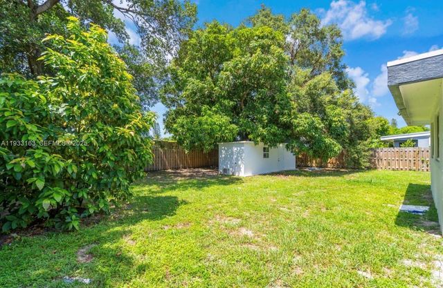 1735 NE 147th St 1735, Miami, FL 33181