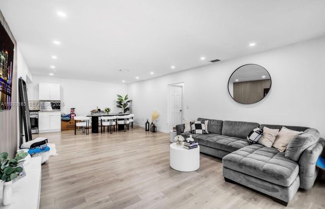 1735 NE 147th St 1735, Miami, FL 33181