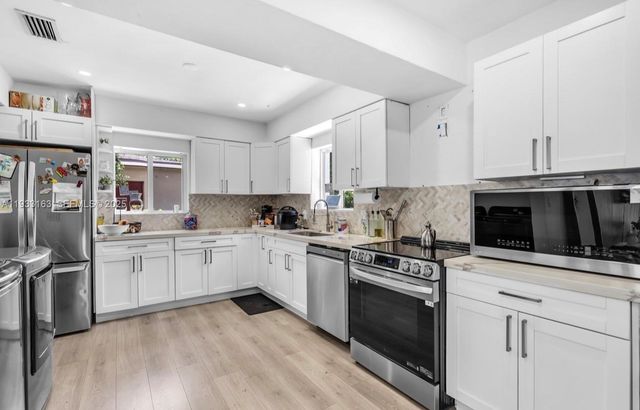 1735 NE 147th St 1735, Miami, FL 33181