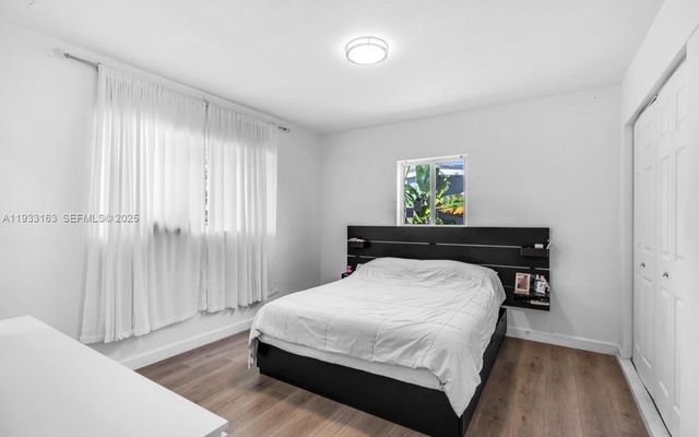 1735 NE 147th St 1735, Miami, FL 33181