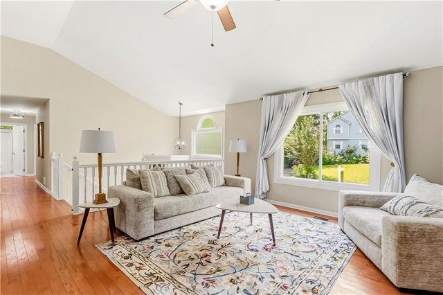 1045 Queensbury Run, Acworth, GA 30102