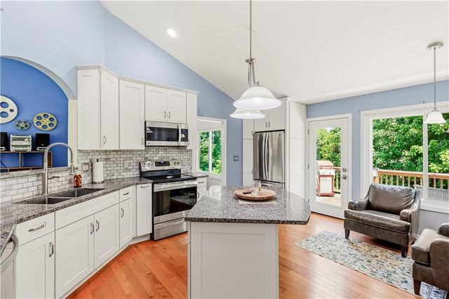 1045 Queensbury Run, Acworth, GA 30102