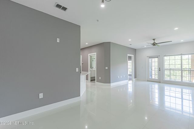 10961 BURNT MILL Road 1125, Jacksonville, FL 32256