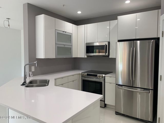 10961 BURNT MILL Road 1125, Jacksonville, FL 32256