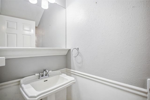 1486 Crosstimbers Lane, Denison, TX 75020