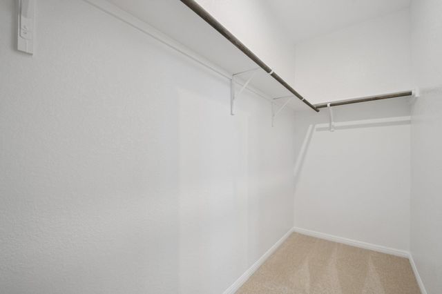509 Porter Country PKWY, Buda, TX 78610