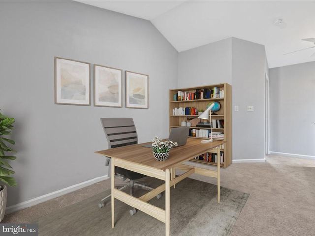 20345 BOWFONDS ST, Ashburn, VA 20147