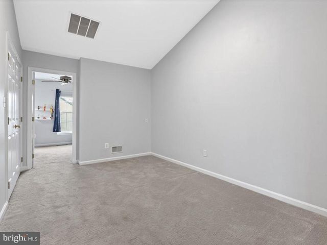 20345 BOWFONDS ST, Ashburn, VA 20147