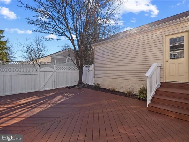 20345 BOWFONDS ST, Ashburn, VA 20147