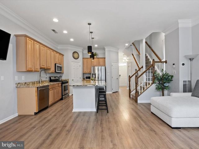 20345 BOWFONDS ST, Ashburn, VA 20147