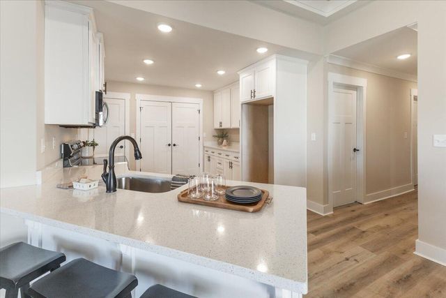 135 Sunset Cove Drive 32b, Rossville, GA 30741