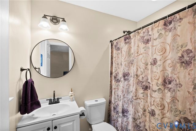 6626 Jackson Rd, Quinton, VA 23141