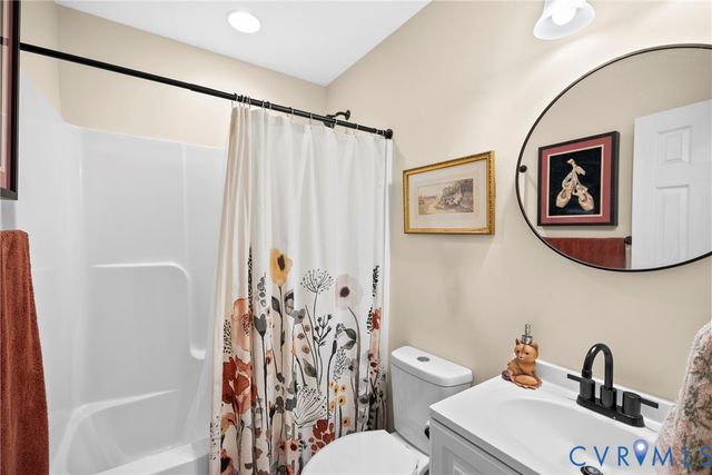 6626 Jackson Rd, Quinton, VA 23141