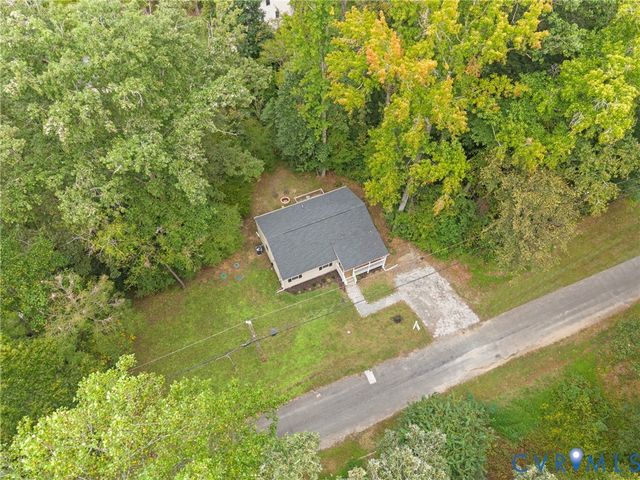 6626 Jackson Rd, Quinton, VA 23141