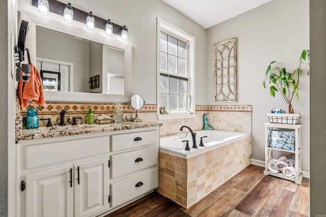 292 Woodland Cove, Malvern, AR 72104