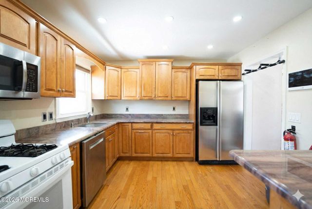 105 Conrad Court, Manchester, NJ 08759