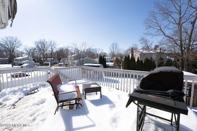 105 Conrad Court, Manchester, NJ 08759