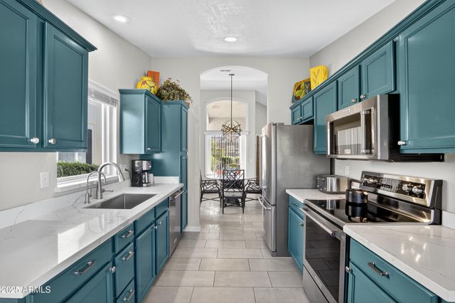 19426 N 85TH Drive, Peoria, AZ 85382