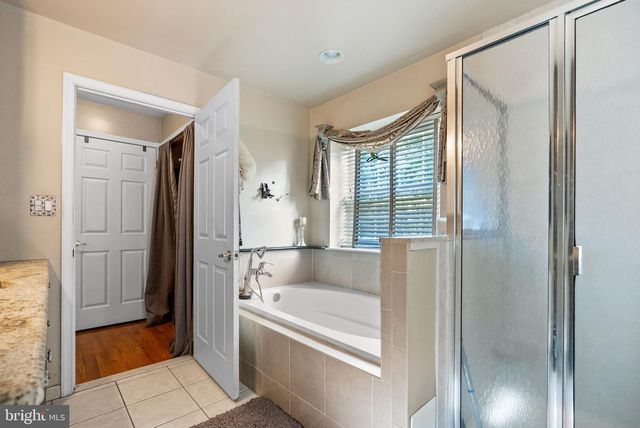 20 NORMANDY RD, Marlton, NJ 08053