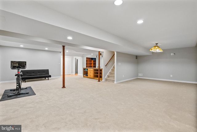 20 NORMANDY RD, Marlton, NJ 08053