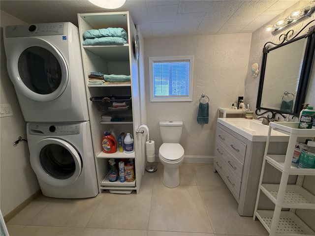 1687 OLYMPIA FIELDS STREET, Sarasota, FL 34234