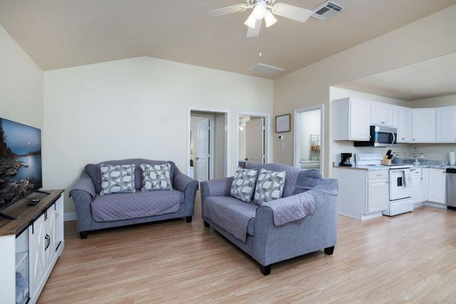 16859 W Juneau, Montgomery, TX 77316