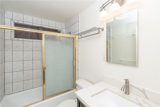 16302 Rochlen Street, Hacienda Heights, CA 91745