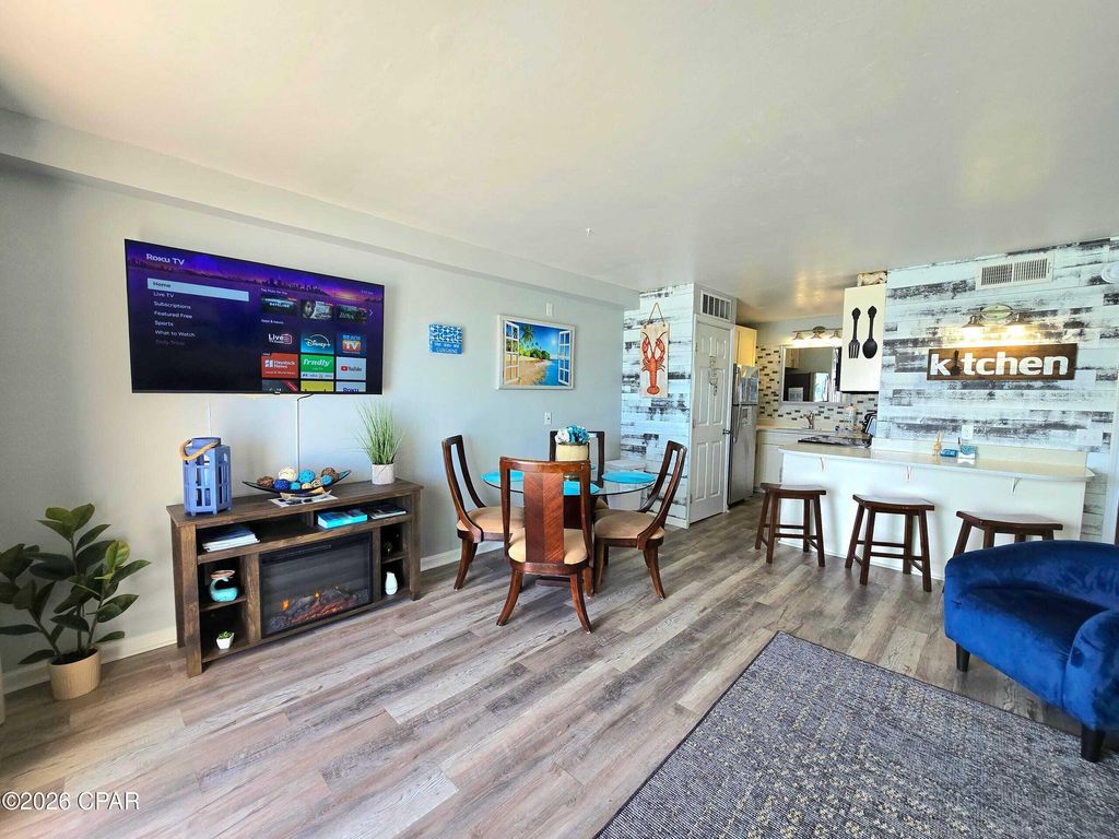 Image 11 of property listing at 8743 Thomas Drive 810, Panama City Beach, FL 32408