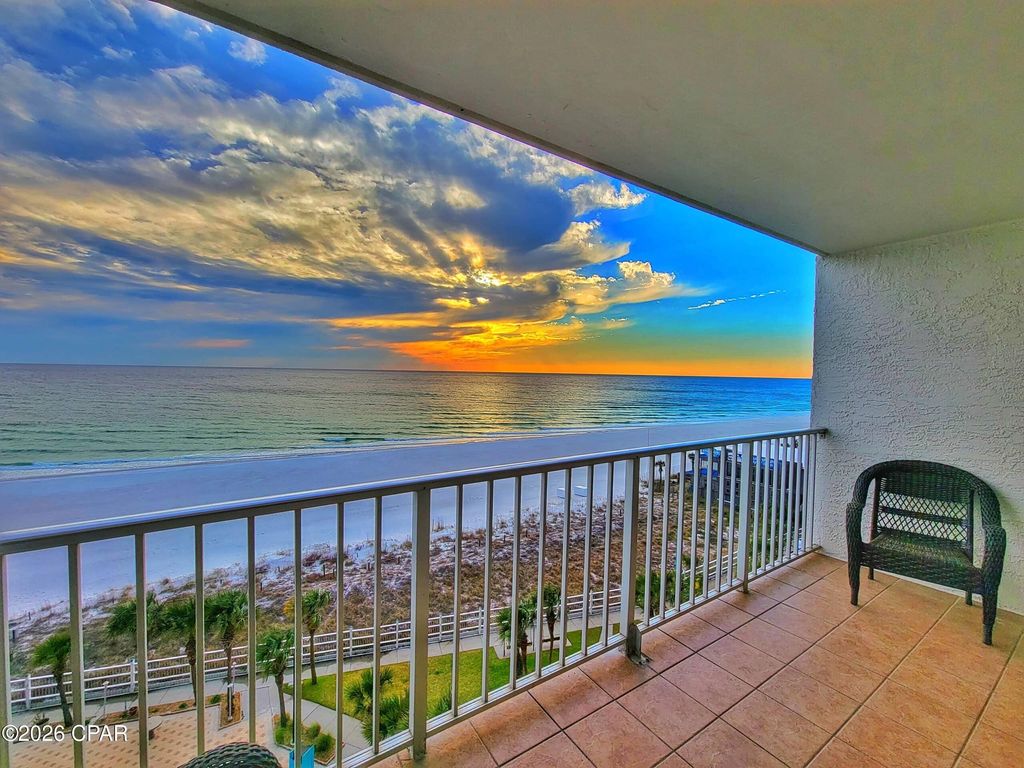 Image 8 of property listing at 8743 Thomas Drive 810, Panama City Beach, FL 32408