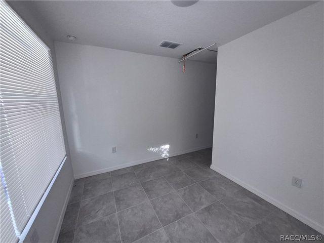 6 S Barbour Street, Beverly Hills, FL 34465