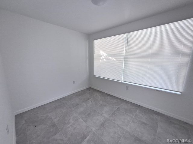 6 S Barbour Street, Beverly Hills, FL 34465