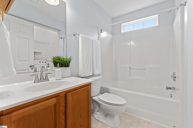 2 Reid Valley Court, Taylors, SC 29687