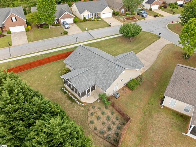 2 Reid Valley Court, Taylors, SC 29687