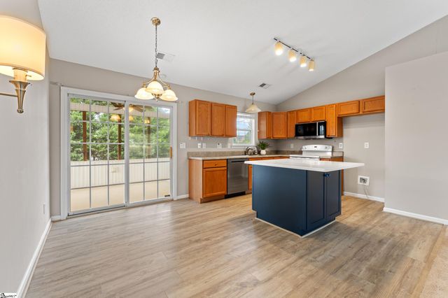2 Reid Valley Court, Taylors, SC 29687