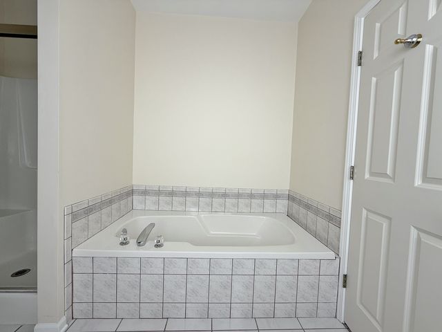 25410 W Latham Court, Plainfield, IL 60585