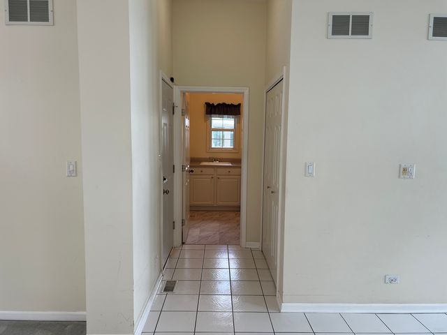 25410 W Latham Court, Plainfield, IL 60585
