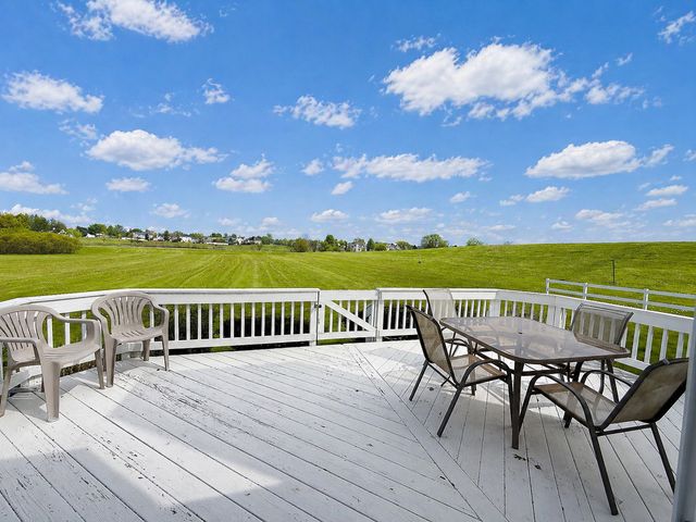 25410 W Latham Court, Plainfield, IL 60585
