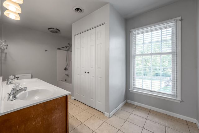 605 Keene-Way Drive, Nicholasville, KY 40356