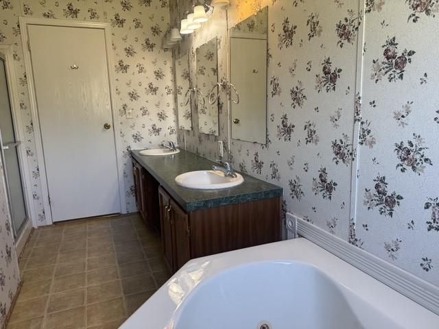 31 Casablanca Drive, Point Blank, TX 77364