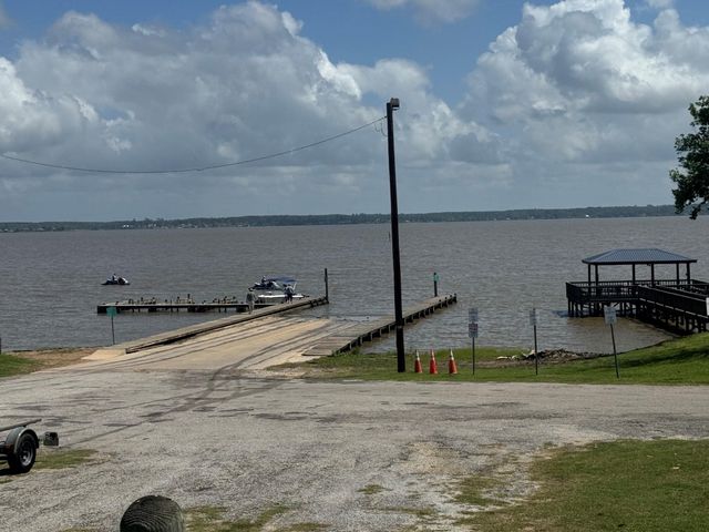 31 Casablanca Drive, Point Blank, TX 77364